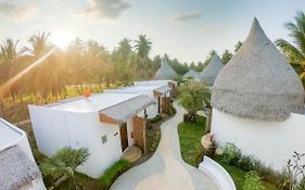 เรสโต ซี รีสอร์ต - บ้านกรูด